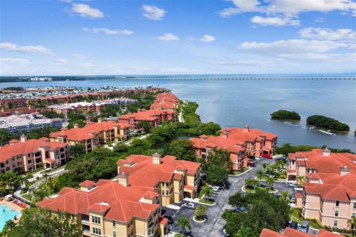Bayview Apartment Клиъруотър Екстериор снимка